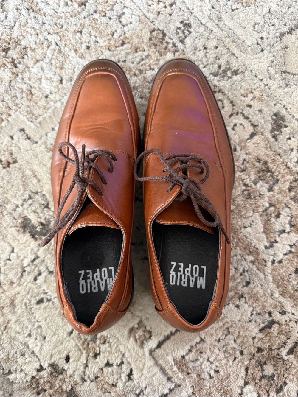 Mario Lopez Men’s Tan Leather Derby Dress Shoes